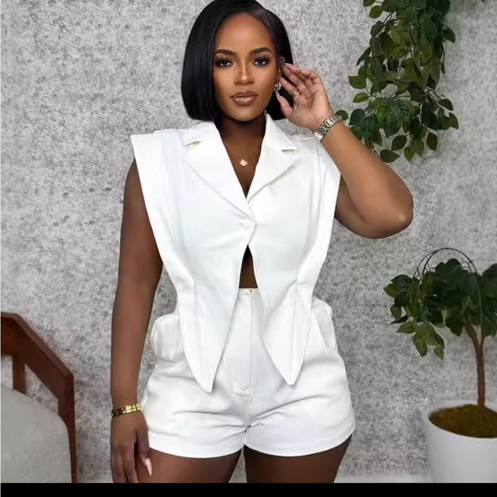 White Sleeveless top